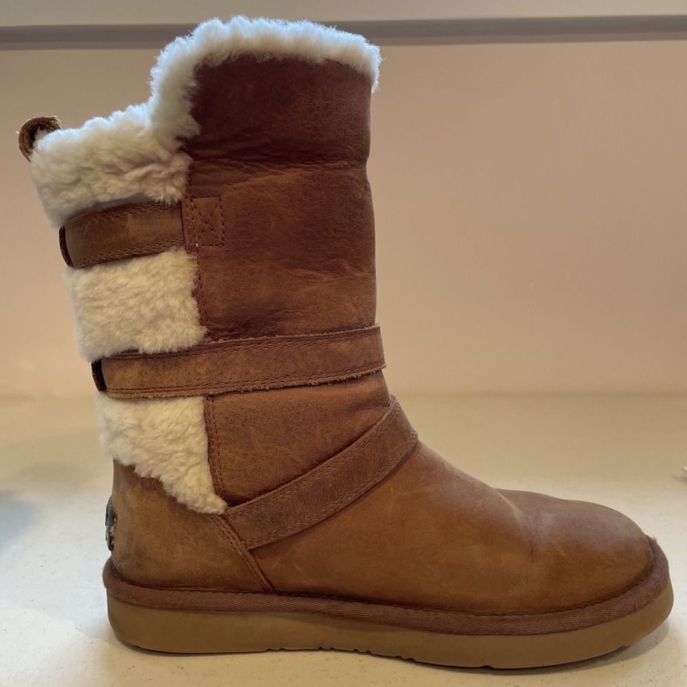 UGG Australia Beckett Boots Womens Size 7 Light Brown Suede Shearling Buckle - Picture 4 of 16